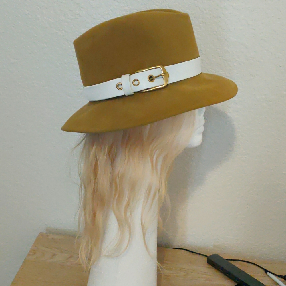 Vintage 60s 70s  100% fur hat real fur